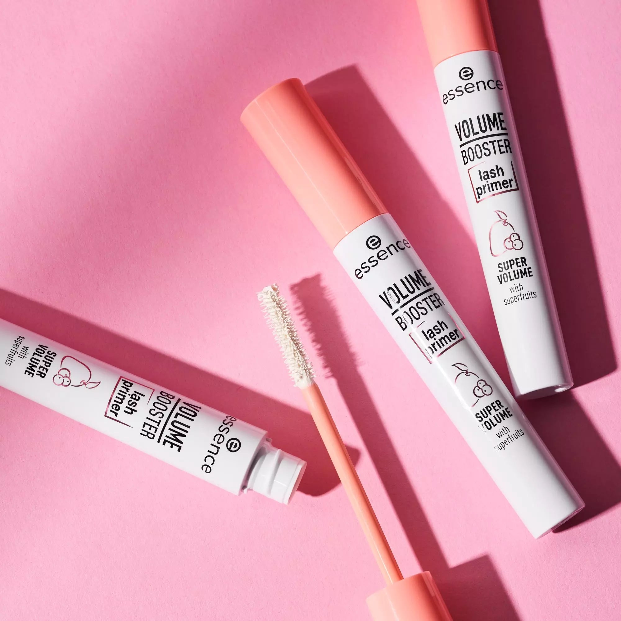 ESSENCE VOLUME BOOSTER primer ciglia
