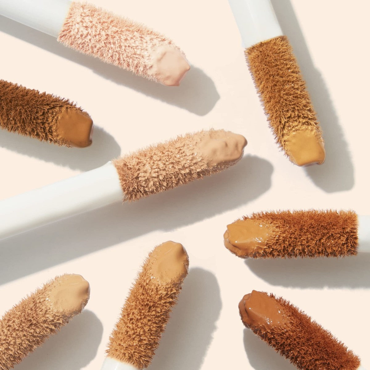 Correttore in porcellana a copertura media e completa con benefici per la cura della pelle